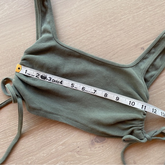 ASOS Design 2-pack Crop Tops Sizes US 2/4 in Khaki and Mint - Picture 6 of 16